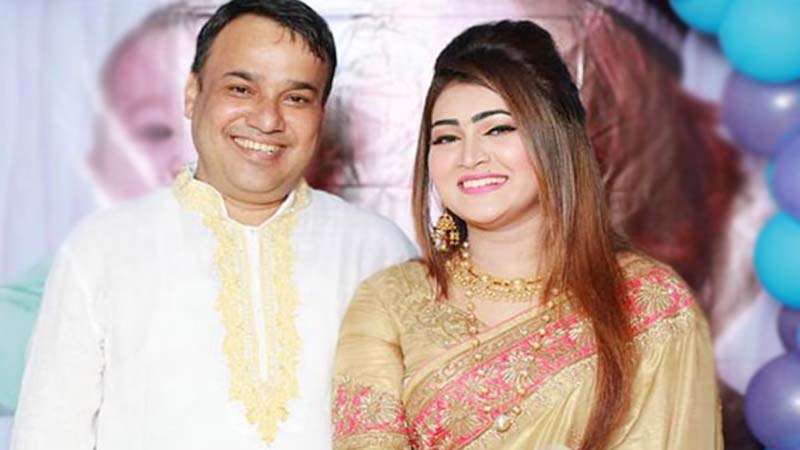 Jhenaidah District Awami League Vice President Nazrul Islam Dulal and his wife Munia Afrin